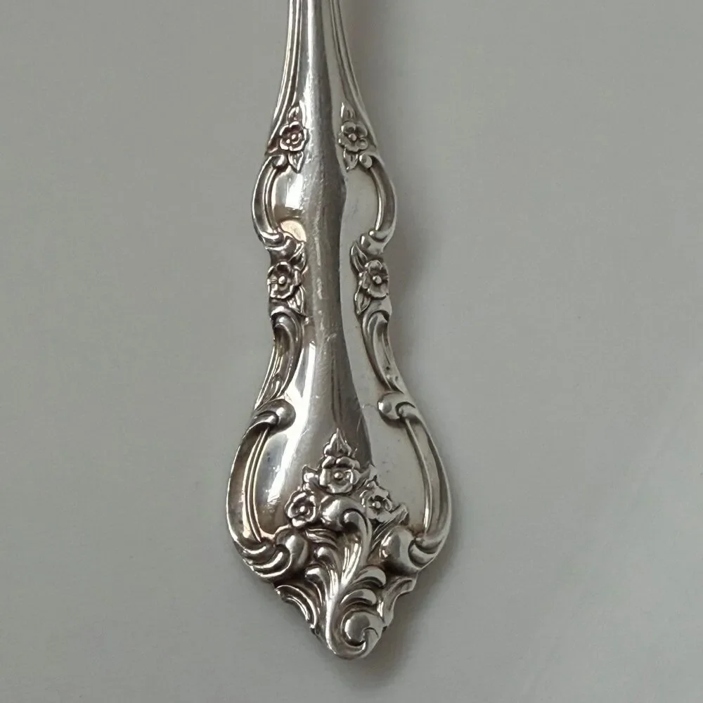 International DeepSilver Orleans Silverplate 1964 Solid Shell Casserole Spoon 9”